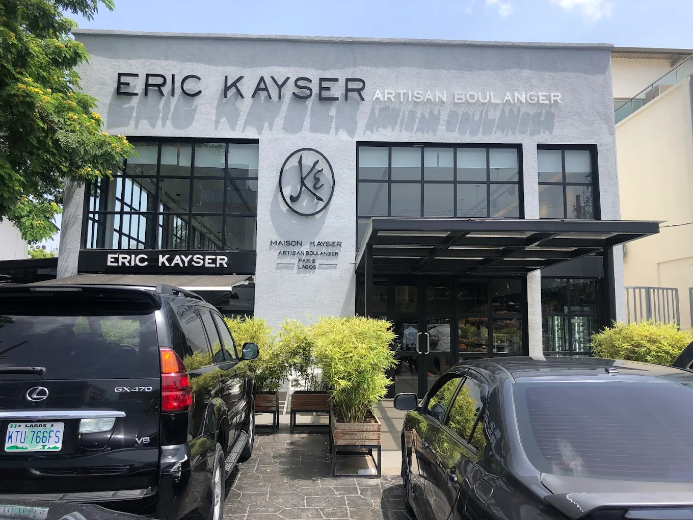 Top Coffee Shops In Victoria Island And Ikoyi: A Guide To 8 Lagos'S Best Cafés 6 eric kayser, coffee shops in victoria island and Ikoyi, kófí, kofi, hotel near me, hotels near me, the george hotel, the art hotel, the delborough hotel, lagos hotels, ikoyi hotels, victoria island hotels, hotel victoria island, the wheatbaker